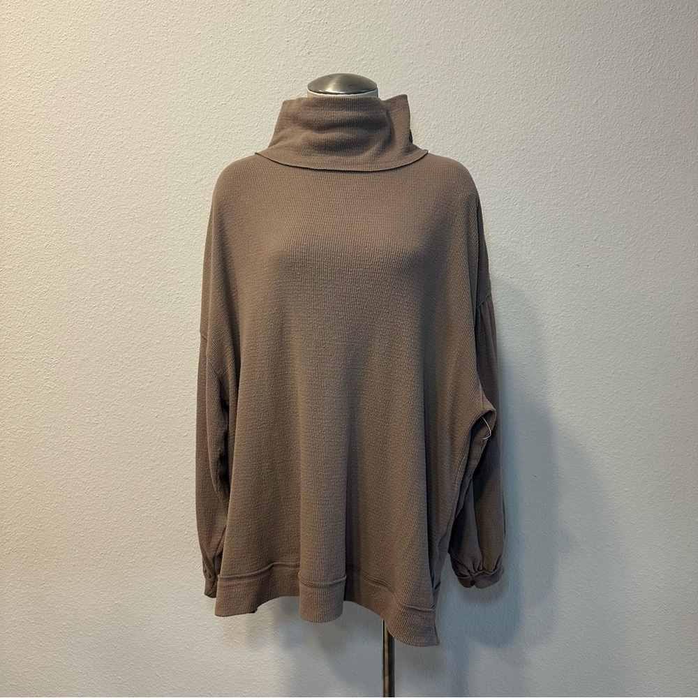 Free People We The Free Winnie Turtle Neck Cutout Ribbed Tunic Top 428